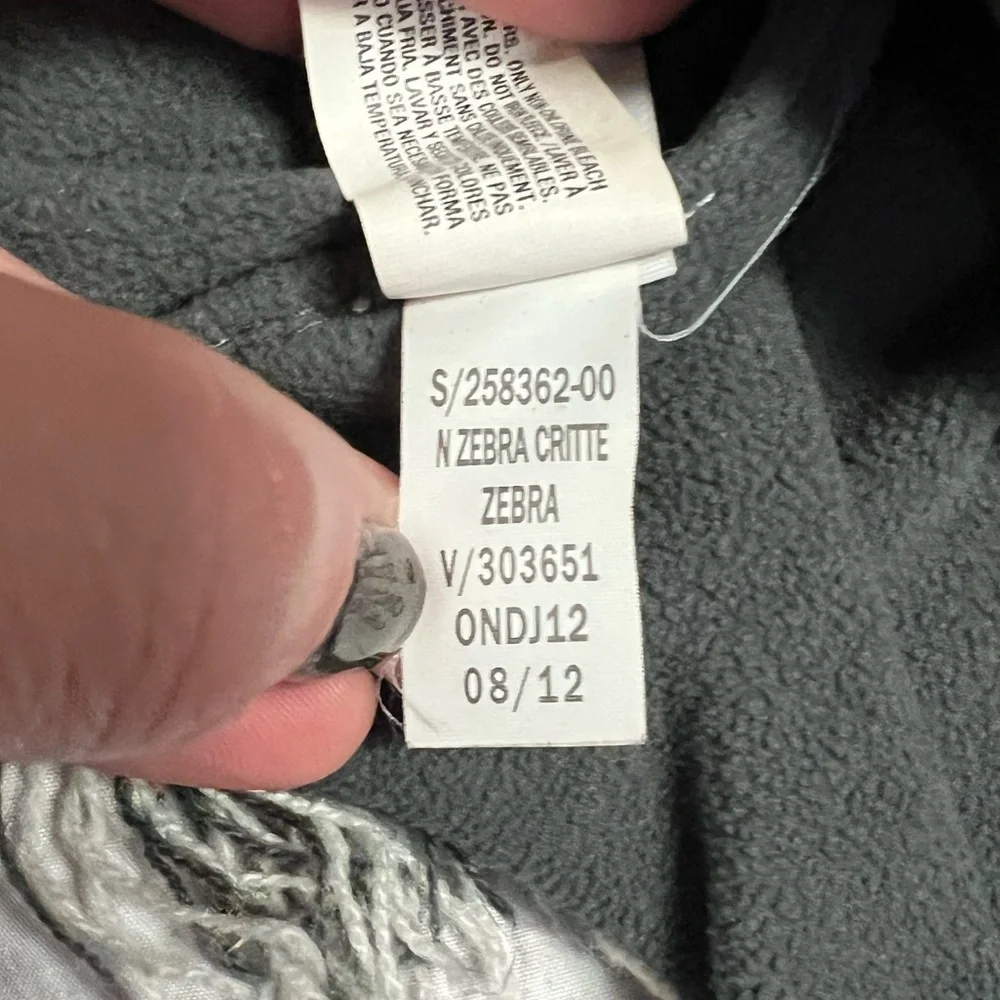 Old Navy Zebra Knit Kids Hat - Black and Cream - MED